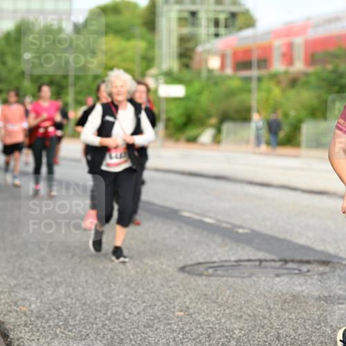 06.09.2026 - CURREX Alsterlauf Dr. Thomas Lammeyer http://msf.ph/oto/10139758 06.09.2026 10:06:58 Laufen 2417 meine-sportfotos.de