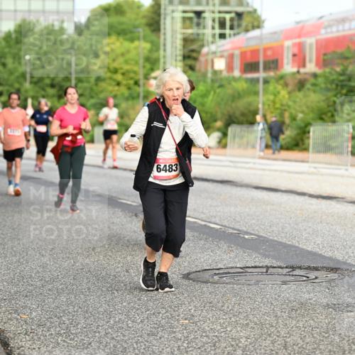 06.09.2026 - CURREX Alsterlauf Dr. Thomas Lammeyer http://msf.ph/oto/10139767 06.09.2026 10:06:59 Laufen 1360, 6483 meine-sportfotos.de