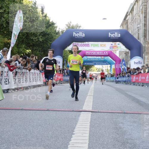 06.09.2026 - CURREX Alsterlauf Yannick Fuchs http://msf.ph/oto/10139788 06.09.2026 09:46:09 Ziel 2122, 3404, 4970, 5537, 5846, 5906, 6014, 6256, 8158, 8210 meine-sportfotos.de