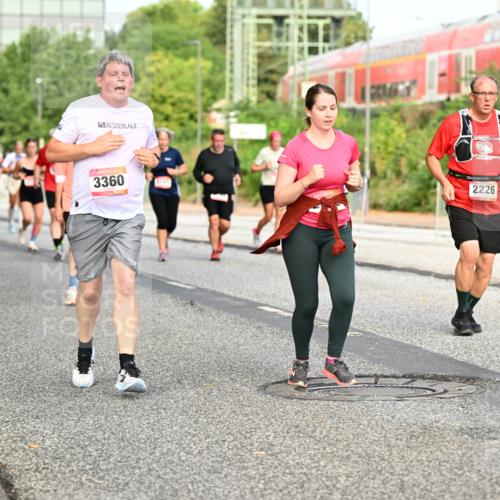 06.09.2026 - CURREX Alsterlauf Dr. Thomas Lammeyer http://msf.ph/oto/10139798 06.09.2026 10:07:02 Laufen 3360, 2226 meine-sportfotos.de