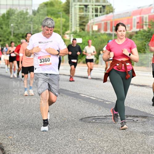 06.09.2026 - CURREX Alsterlauf Dr. Thomas Lammeyer http://msf.ph/oto/10139801 06.09.2026 10:07:03 Laufen 3360, 2226 meine-sportfotos.de