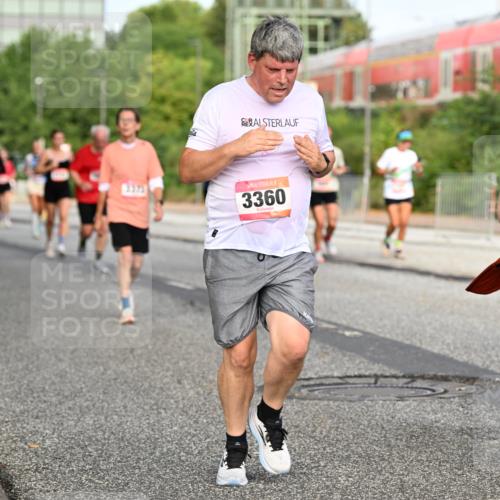 06.09.2026 - CURREX Alsterlauf Dr. Thomas Lammeyer http://msf.ph/oto/10139810 06.09.2026 10:07:04 Laufen 3360 meine-sportfotos.de