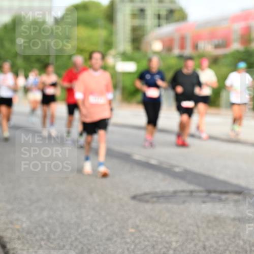 06.09.2026 - CURREX Alsterlauf Dr. Thomas Lammeyer http://msf.ph/oto/10139825 06.09.2026 10:07:05 Laufen  meine-sportfotos.de