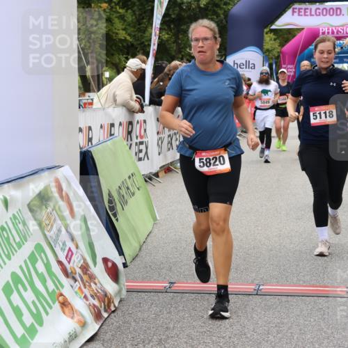 06.09.2026 - CURREX Alsterlauf Strokosch-Dieckow http://msf.ph/oto/10139874 06.09.2026 10:17:27 Ziel 2368, 2462, 2546, 2547, 2597, 2598, 2922, 2985, 3117, 3444, 5118, 5635, 5820, 6068, 6081, 6143 meine-sportfotos.de