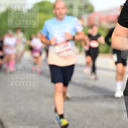 06.09.2026 - CURREX Alsterlauf Dr. Thomas Lammeyer http://msf.ph/oto/10139905 06.09.2026 10:07:14 Laufen  meine-sportfotos.de
