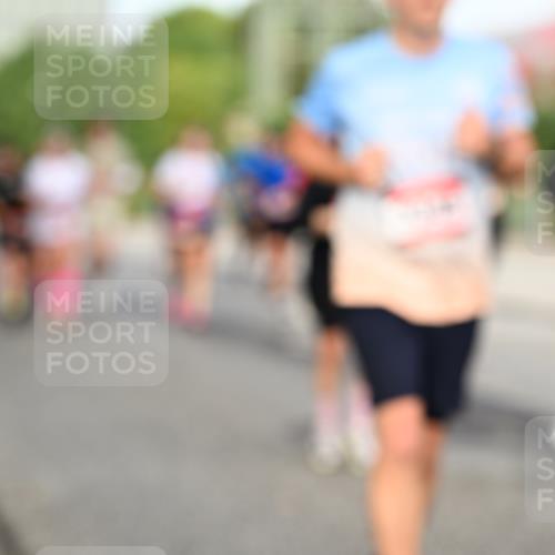 06.09.2026 - CURREX Alsterlauf Dr. Thomas Lammeyer http://msf.ph/oto/10139912 06.09.2026 10:07:14 Laufen  meine-sportfotos.de