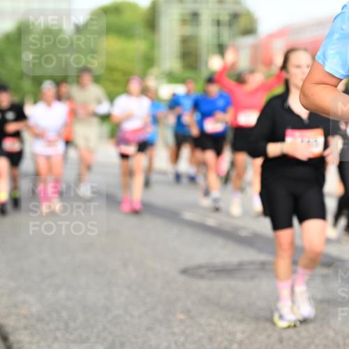 06.09.2026 - CURREX Alsterlauf Dr. Thomas Lammeyer http://msf.ph/oto/10139919 06.09.2026 10:07:15 Laufen 33 meine-sportfotos.de