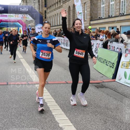06.09.2026 - CURREX Alsterlauf Strokosch-Dieckow http://msf.ph/oto/10139952 06.09.2026 10:16:12 Ziel 2019, 2098, 2614, 2810, 2881, 2884, 3311, 3539, 3867, 4043, 4056, 4069, 4264, 4455, 5425, 5559, 5564, 5825, 5945 meine-sportfotos.de