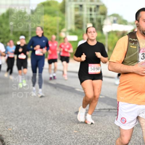 06.09.2026 - CURREX Alsterlauf Dr. Thomas Lammeyer http://msf.ph/oto/10139987 06.09.2026 10:07:22 Laufen 5898, 3601 meine-sportfotos.de