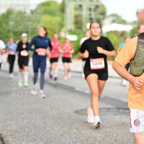 06.09.2026 - CURREX Alsterlauf Dr. Thomas Lammeyer http://msf.ph/oto/10139988 06.09.2026 10:07:22 Laufen 898, 3601 meine-sportfotos.de