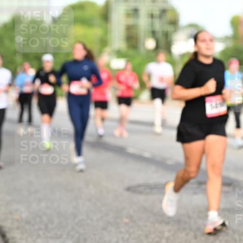 06.09.2026 - CURREX Alsterlauf Dr. Thomas Lammeyer http://msf.ph/oto/10139991 06.09.2026 10:07:22 Laufen  meine-sportfotos.de