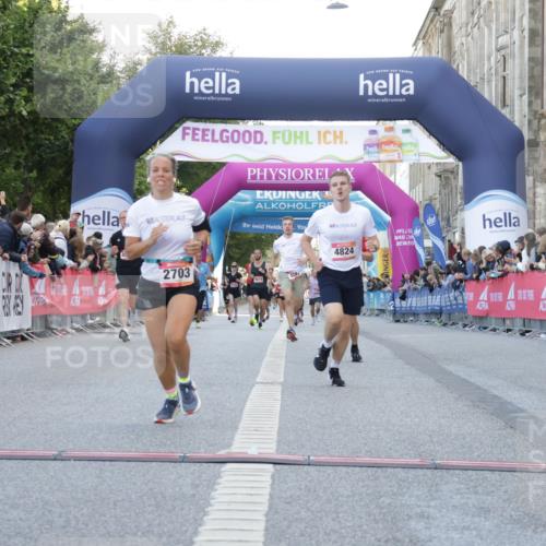 06.09.2026 - CURREX Alsterlauf Yannick Fuchs http://msf.ph/oto/10139992 06.09.2026 09:46:16 Ziel 2342, 2703, 4287, 4537, 4824, 4970, 5419, 5515, 5906, 6014, 6406, 8210, 8266 meine-sportfotos.de