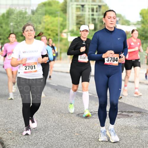 06.09.2026 - CURREX Alsterlauf Dr. Thomas Lammeyer http://msf.ph/oto/10140019 06.09.2026 10:07:25 Laufen 2701, 8007, 3704 meine-sportfotos.de