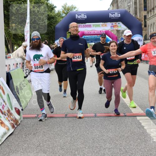 06.09.2026 - CURREX Alsterlauf Strokosch-Dieckow http://msf.ph/oto/10140037 06.09.2026 10:17:33 Ziel 2462, 2597, 2598, 2911, 2985, 3117, 3444, 3709, 5118, 5560, 5635, 5820, 5849, 6068, 6081, 6342, 6363, 8109 meine-sportfotos.de