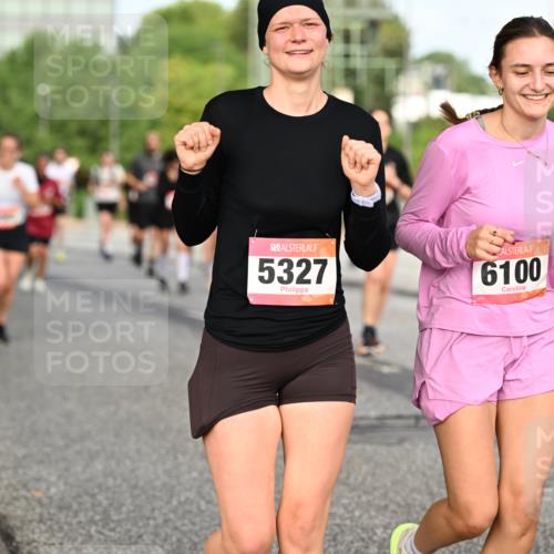 06.09.2026 - CURREX Alsterlauf Dr. Thomas Lammeyer http://msf.ph/oto/10140045 06.09.2026 10:07:29 Laufen 5327, 6100 meine-sportfotos.de
