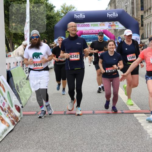 06.09.2026 - CURREX Alsterlauf Strokosch-Dieckow http://msf.ph/oto/10140046 06.09.2026 10:17:33 Ziel 2462, 2597, 2598, 2911, 2985, 3117, 3444, 3709, 5118, 5560, 5635, 5820, 5849, 6068, 6081, 6342, 6363, 8109 meine-sportfotos.de