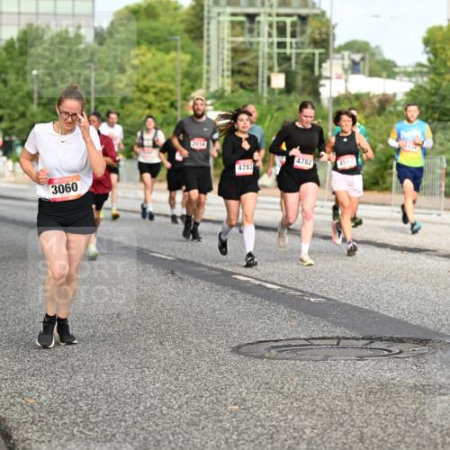 06.09.2026 - CURREX Alsterlauf Dr. Thomas Lammeyer http://msf.ph/oto/10140068 06.09.2026 10:07:31 Laufen 6467, 3060, 2014, 4783, 4782, 4517, 5226 meine-sportfotos.de