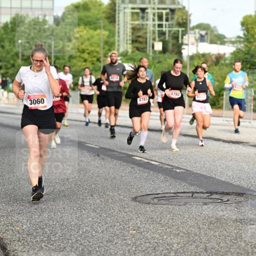 06.09.2026 - CURREX Alsterlauf Dr. Thomas Lammeyer http://msf.ph/oto/10140069 06.09.2026 10:07:31 Laufen 6467, 3060, 2014, 4782, 4783, 4517 meine-sportfotos.de
