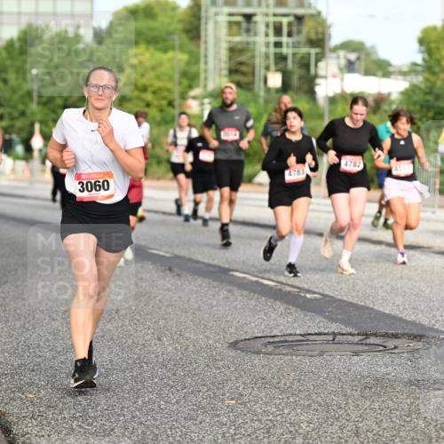 06.09.2026 - CURREX Alsterlauf Dr. Thomas Lammeyer http://msf.ph/oto/10140076 06.09.2026 10:07:32 Laufen 6467, 3060, 2014, 4783, 4782 meine-sportfotos.de