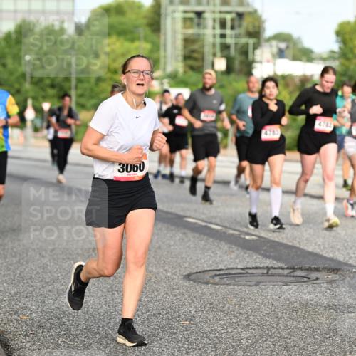 06.09.2026 - CURREX Alsterlauf Dr. Thomas Lammeyer http://msf.ph/oto/10140081 06.09.2026 10:07:32 Laufen 6467, 3060, 4783, 4762 meine-sportfotos.de