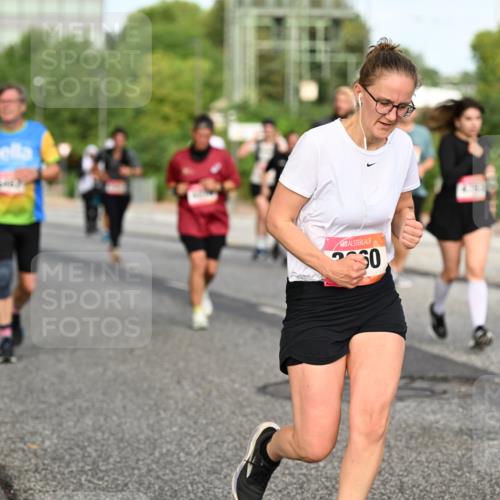 06.09.2026 - CURREX Alsterlauf Dr. Thomas Lammeyer http://msf.ph/oto/10140090 06.09.2026 10:07:33 Laufen 230 meine-sportfotos.de