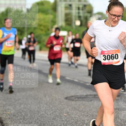 06.09.2026 - CURREX Alsterlauf Dr. Thomas Lammeyer http://msf.ph/oto/10140093 06.09.2026 10:07:33 Laufen 3060 meine-sportfotos.de