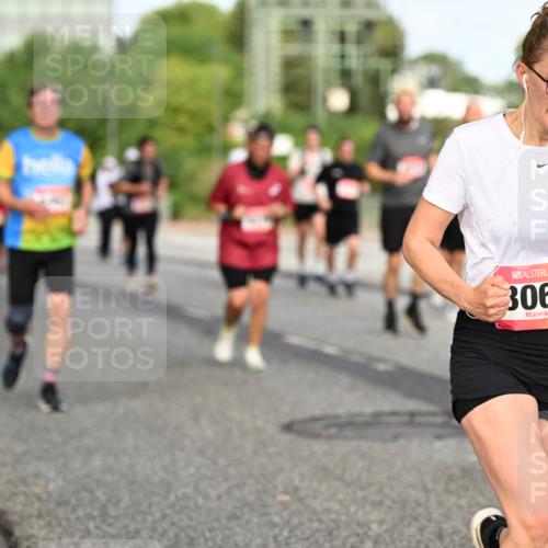 06.09.2026 - CURREX Alsterlauf Dr. Thomas Lammeyer http://msf.ph/oto/10140094 06.09.2026 10:07:33 Laufen 3060 meine-sportfotos.de