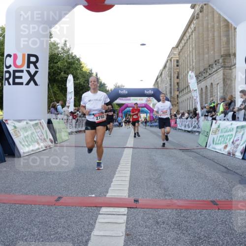 06.09.2026 - CURREX Alsterlauf Yannick Fuchs http://msf.ph/oto/10140133 06.09.2026 09:46:17 Ziel 2342, 2703, 4287, 4537, 4824, 4970, 5419, 5515, 5906, 6014, 6406, 8210, 8266 meine-sportfotos.de
