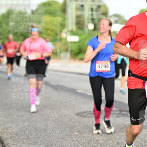 06.09.2026 - CURREX Alsterlauf Dr. Thomas Lammeyer http://msf.ph/oto/10140145 06.09.2026 10:07:41 Laufen 4798, 4946 meine-sportfotos.de