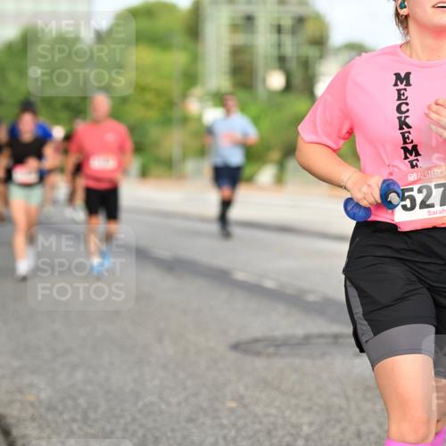 06.09.2026 - CURREX Alsterlauf Dr. Thomas Lammeyer http://msf.ph/oto/10140163 06.09.2026 10:07:44 Laufen 5279 meine-sportfotos.de