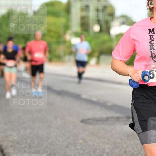06.09.2026 - CURREX Alsterlauf Dr. Thomas Lammeyer http://msf.ph/oto/10140165 06.09.2026 10:07:44 Laufen 65279 meine-sportfotos.de