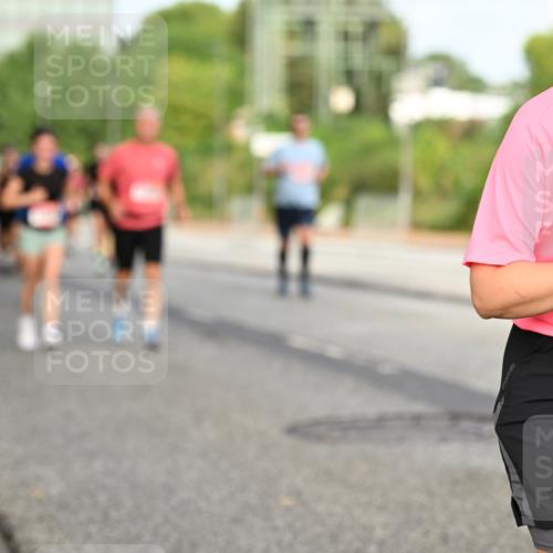 06.09.2026 - CURREX Alsterlauf Dr. Thomas Lammeyer http://msf.ph/oto/10140166 06.09.2026 10:07:44 Laufen 30, 59 meine-sportfotos.de