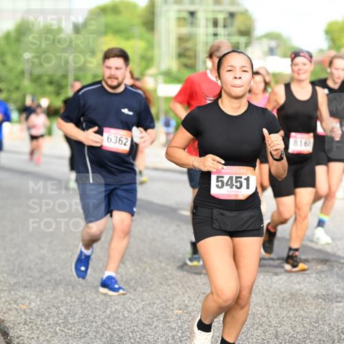 06.09.2026 - CURREX Alsterlauf Dr. Thomas Lammeyer http://msf.ph/oto/10140184 06.09.2026 10:07:51 Laufen 6362, 5451, 816 meine-sportfotos.de