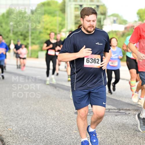 06.09.2026 - CURREX Alsterlauf Dr. Thomas Lammeyer http://msf.ph/oto/10140189 06.09.2026 10:07:52 Laufen 6362, 4831, 10, 8166 meine-sportfotos.de