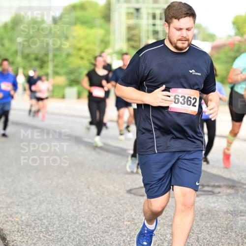 06.09.2026 - CURREX Alsterlauf Dr. Thomas Lammeyer http://msf.ph/oto/10140192 06.09.2026 10:07:52 Laufen 30, 10, 6362, 8166 meine-sportfotos.de