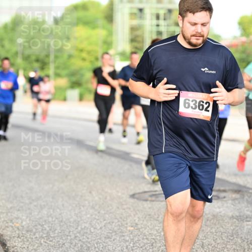 06.09.2026 - CURREX Alsterlauf Dr. Thomas Lammeyer http://msf.ph/oto/10140194 06.09.2026 10:07:52 Laufen 6362, 8 meine-sportfotos.de