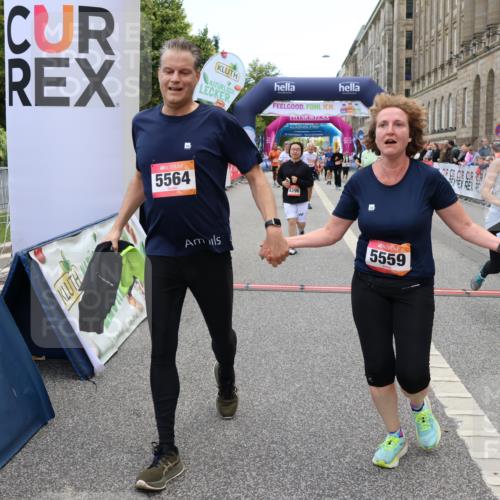06.09.2026 - CURREX Alsterlauf Strokosch-Dieckow http://msf.ph/oto/10140200 06.09.2026 10:16:20 Ziel 2019, 2614, 2881, 2884, 2910, 3189, 3867, 4314, 4315, 4366, 4396, 4455, 5425, 5559, 5564, 5787 meine-sportfotos.de