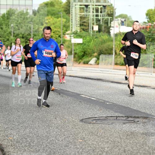 06.09.2026 - CURREX Alsterlauf Dr. Thomas Lammeyer http://msf.ph/oto/10140228 06.09.2026 10:07:56 Laufen 310, 2205, 4958, 5889, 3203, 4790 meine-sportfotos.de