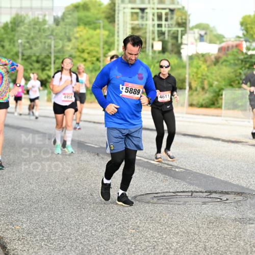06.09.2026 - CURREX Alsterlauf Dr. Thomas Lammeyer http://msf.ph/oto/10140244 06.09.2026 10:07:58 Laufen 2205, 4958, 5889, 4611, 4790 meine-sportfotos.de