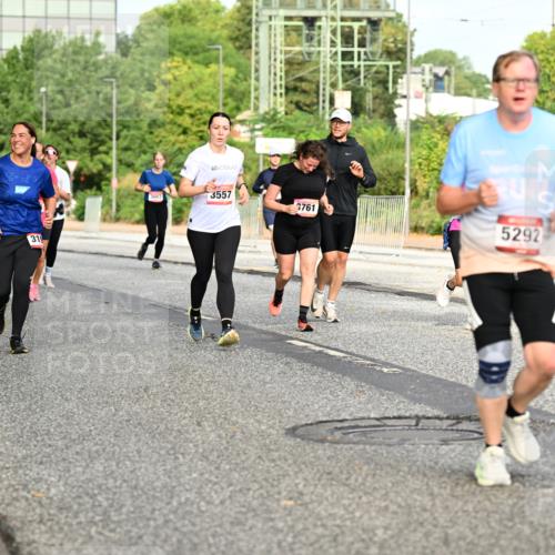 06.09.2026 - CURREX Alsterlauf Dr. Thomas Lammeyer http://msf.ph/oto/10140341 06.09.2026 10:08:08 Laufen 533, 319, 3557, 3761, 5292 meine-sportfotos.de