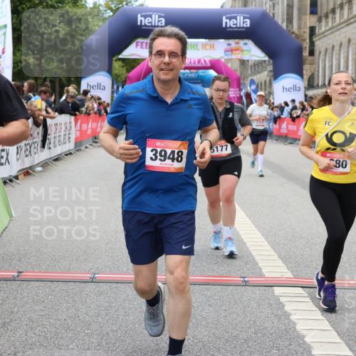 06.09.2026 - CURREX Alsterlauf Strokosch-Dieckow http://msf.ph/oto/10140345 06.09.2026 10:17:51 Ziel 2645, 2710, 2795, 3680, 3948, 4757, 4759, 5177 meine-sportfotos.de