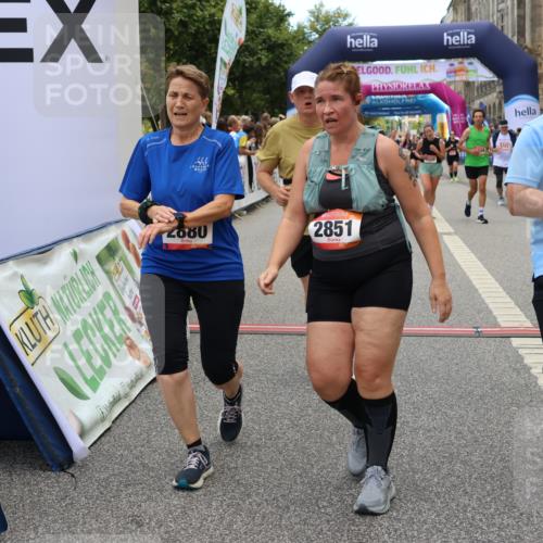 06.09.2026 - CURREX Alsterlauf Strokosch-Dieckow http://msf.ph/oto/10140349 06.09.2026 10:16:33 Ziel 2431, 2432, 2744, 2851, 2880, 2887, 2888, 3015, 3019, 3508, 3509, 3788, 4820, 4821, 5578, 6217, 8283 meine-sportfotos.de