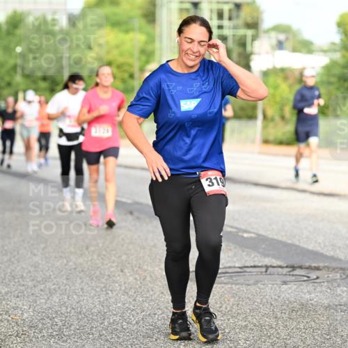 06.09.2026 - CURREX Alsterlauf Dr. Thomas Lammeyer http://msf.ph/oto/10140372 06.09.2026 10:08:11 Laufen 3129, 319 meine-sportfotos.de