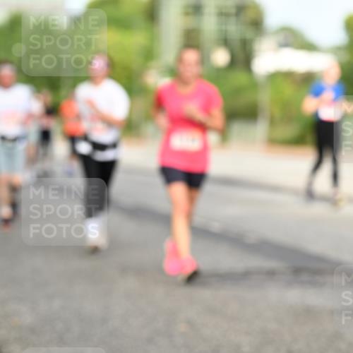 06.09.2026 - CURREX Alsterlauf Dr. Thomas Lammeyer http://msf.ph/oto/10140385 06.09.2026 10:08:13 Laufen  meine-sportfotos.de