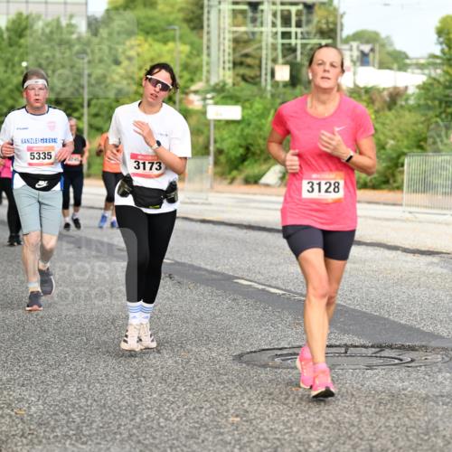 06.09.2026 - CURREX Alsterlauf Dr. Thomas Lammeyer http://msf.ph/oto/10140393 06.09.2026 10:08:14 Laufen 5335, 3173, 3128, 3663 meine-sportfotos.de
