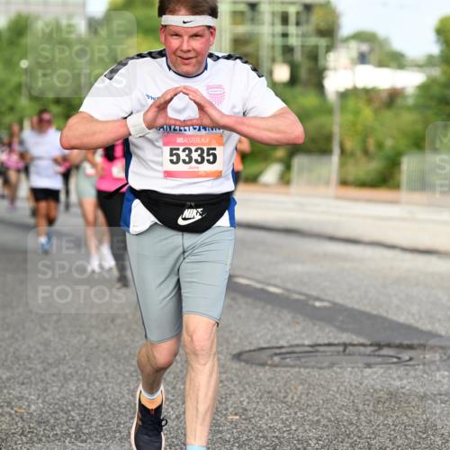06.09.2026 - CURREX Alsterlauf Dr. Thomas Lammeyer http://msf.ph/oto/10140423 06.09.2026 10:08:17 Laufen 5335 meine-sportfotos.de