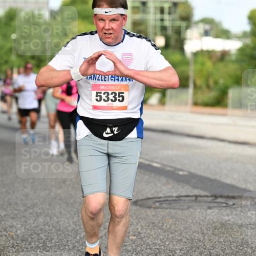 06.09.2026 - CURREX Alsterlauf Dr. Thomas Lammeyer http://msf.ph/oto/10140425 06.09.2026 10:08:17 Laufen 5335 meine-sportfotos.de