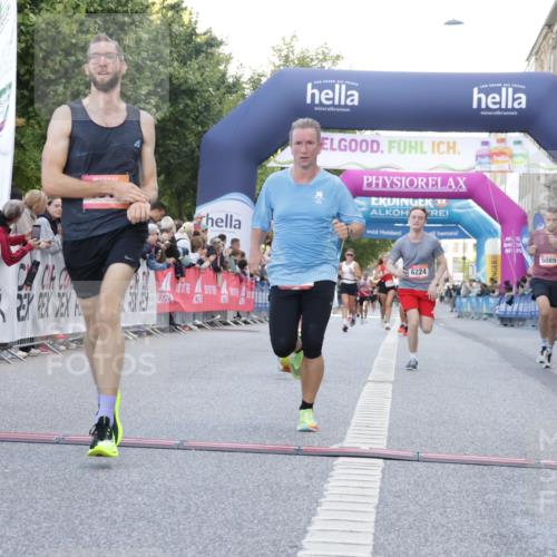 06.09.2026 - CURREX Alsterlauf Yannick Fuchs http://msf.ph/oto/10140438 06.09.2026 09:46:24 Ziel 2342, 2703, 3132, 3182, 4183, 4287, 4537, 4619, 4824, 5419, 5515, 6224 meine-sportfotos.de