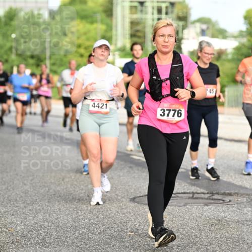 06.09.2026 - CURREX Alsterlauf Dr. Thomas Lammeyer http://msf.ph/oto/10140442 06.09.2026 10:08:20 Laufen 4421, 3776, 3244, 45 meine-sportfotos.de