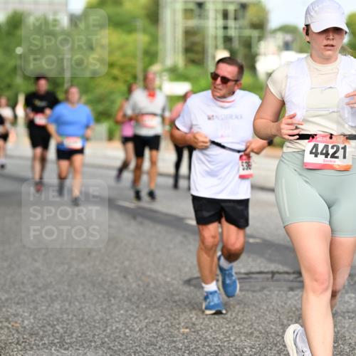 06.09.2026 - CURREX Alsterlauf Dr. Thomas Lammeyer http://msf.ph/oto/10140456 06.09.2026 10:08:22 Laufen 4421 meine-sportfotos.de